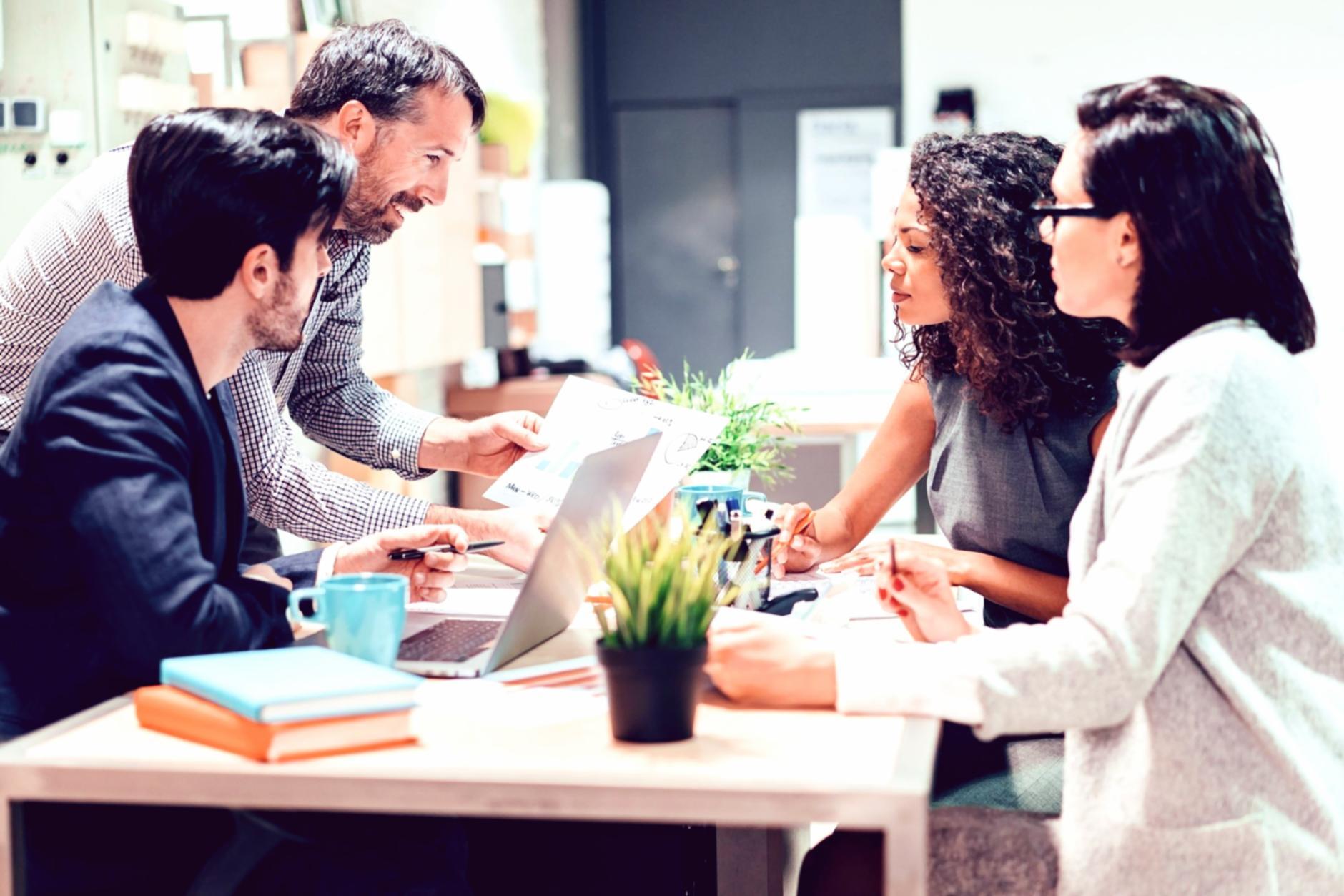 Tableaux de bord et suivi d'activité commerciale